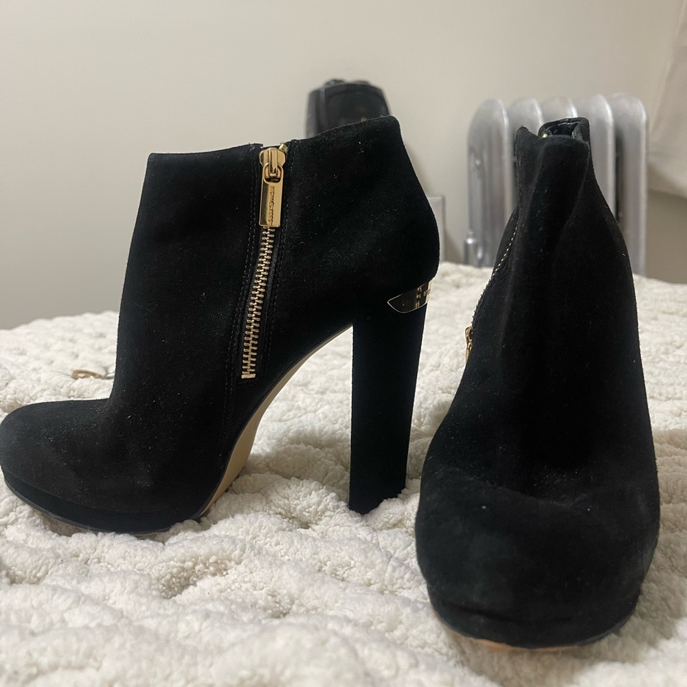 Michael Kors Bootie!